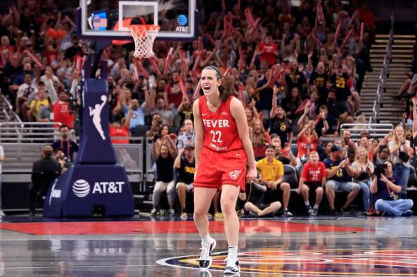 Caitlin Clark reacts in the second half of a game between the Indiana Fever and the Phoenix Mercury on Aug. 16, 2024.