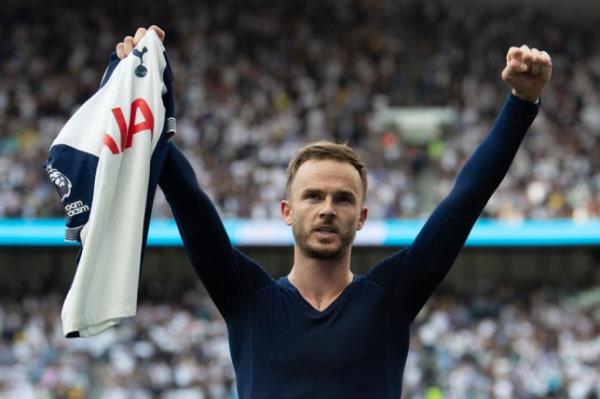 Tottenham Hotspur FC v Brentford FC - Premier League