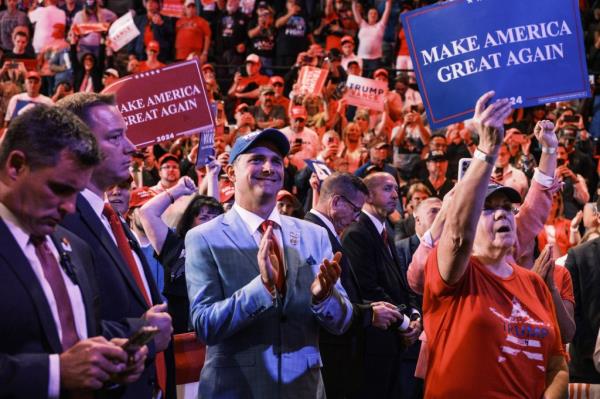 Trump supporters cheering during the former president's speech in Hempstead.