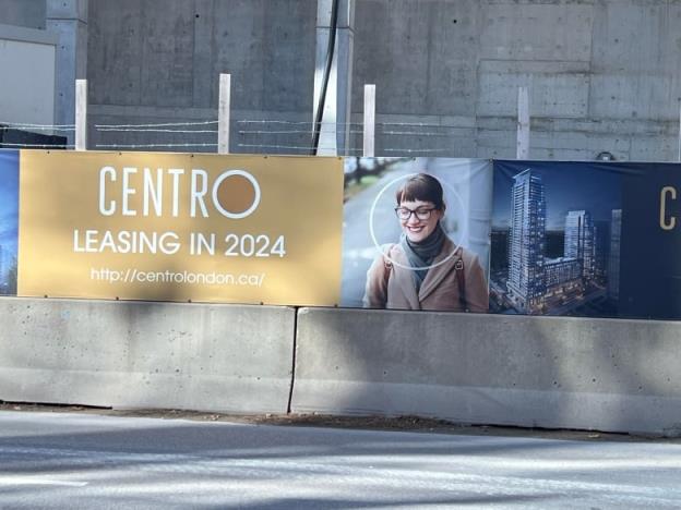 Now leasing and located next door to the Farhi Banker's Row properties is Centro, a two-tower development that will include both rental and co<em></em>ndo units. 