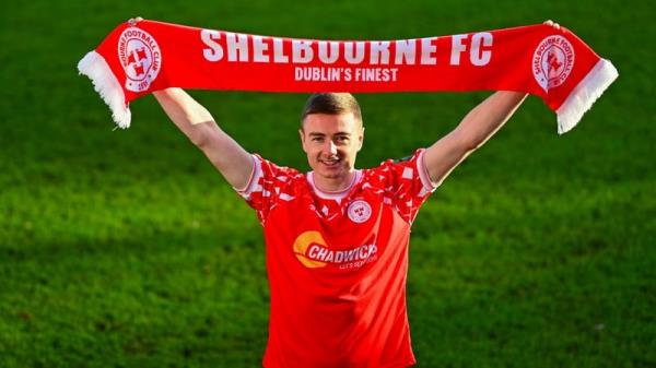 Shelbourne's new signing Daniel Kelly at Tolka Park