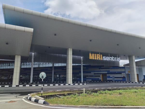 Miri mayor Adam Yii said the Miri Sentral Bus Terminal will co<em></em>ntinue the legacy of the Pujut Bus Terminal, which will cease operations on January 17. — The Borneo Post pic