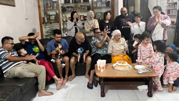 Malinda Auluck’s Sabahan family has varied Christmas traditions that borrow from both her mother’s Rungus background and father’s Punjabi background. — Picture courtesy of Malinda Auluck