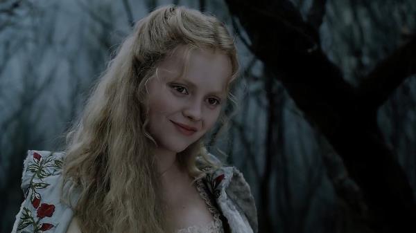 Christina Ricci as Katrina Anne Van Tassel in Sleepy Hollow (1999)