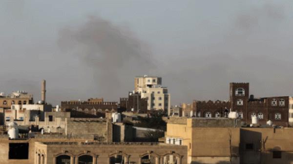 Smoke rises after Israeli strikes near Sanaa airport, in Sanaa, Yemen, 26 December 2024. Photo: Reuters