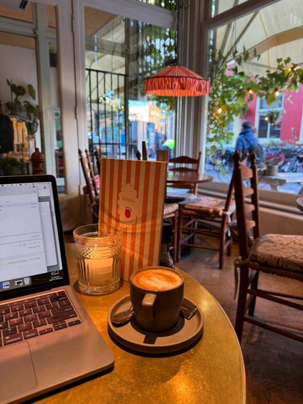 The author works from a café in Utrecht, Netherlands, wher<em></em>e she coaches other women through their own internatio<em></em>nal transitions.