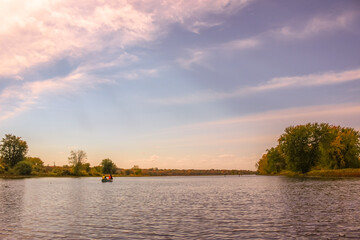 一批法律法规下月起施行！